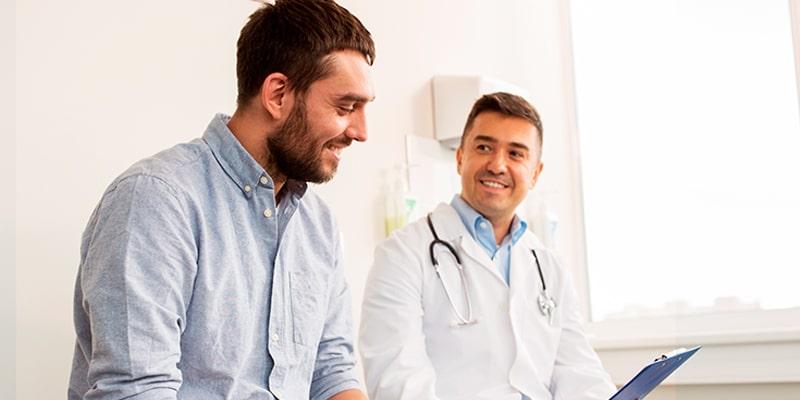 Nefrologista ou urologista: qual médico devo procurar?